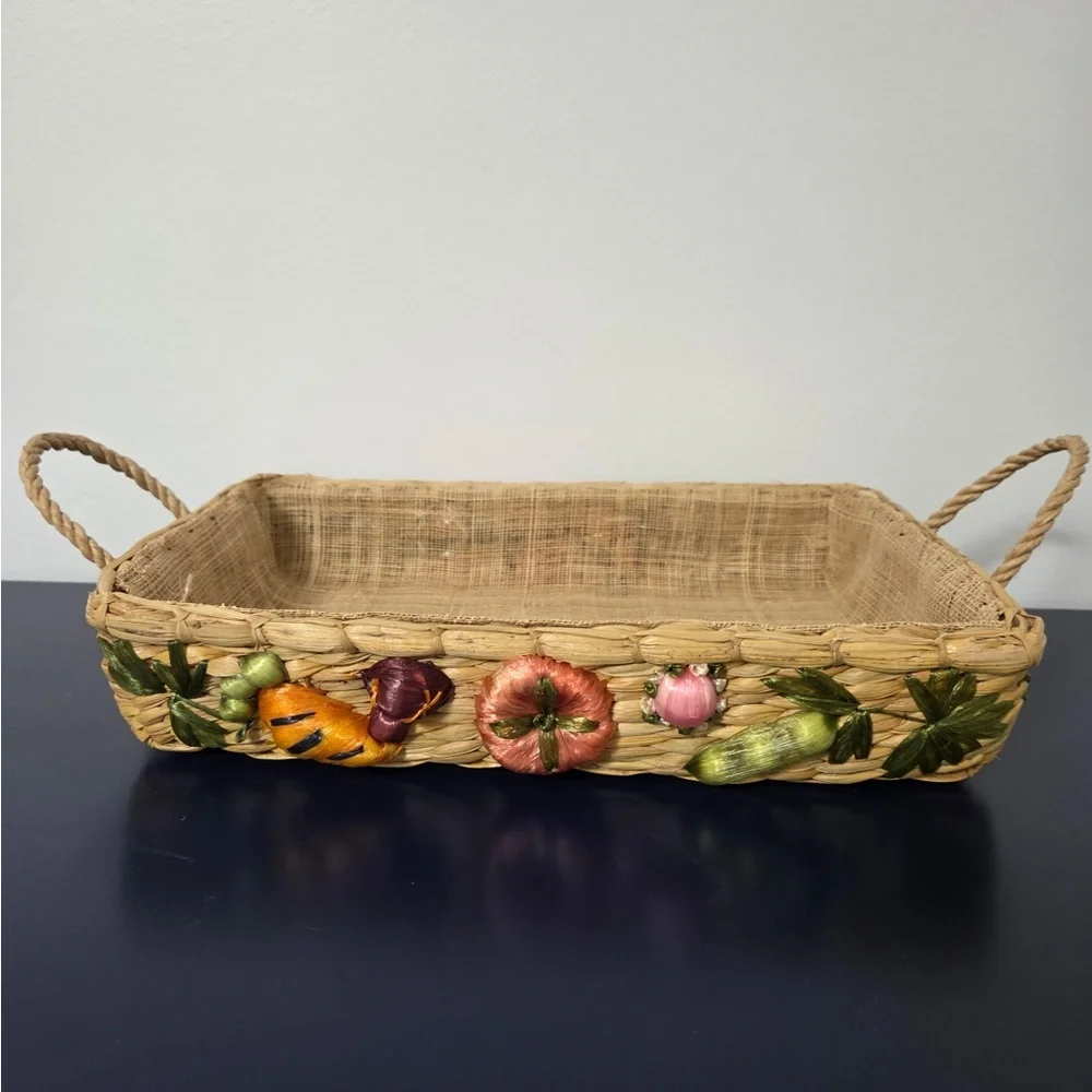 Vintage Raffia  basket 9 x 13 perfect for parties
